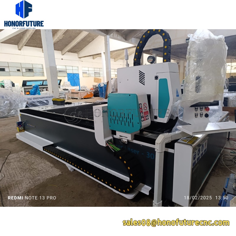 Quality Industrial Laser Cutting - 最高品質のファイバーレーザー切断機 3015 1313 1515 1390 産業用鋼鉄アルミニウム板加工用オプション