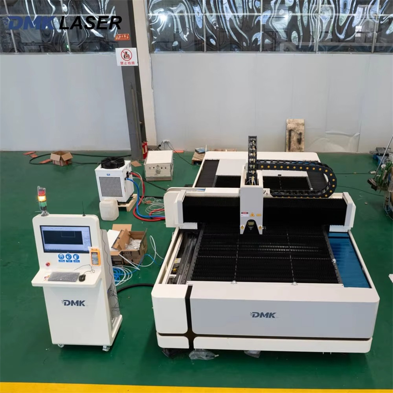 単一テーブル式TQL-F3000-3015オープンタイプ板金 - Industrial Laser Cutters のレビューと価格