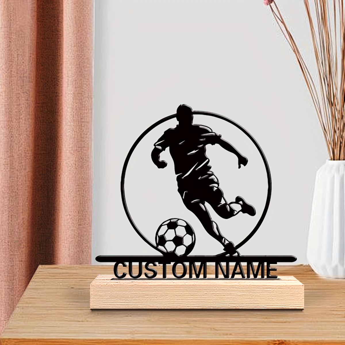 カスタムサッカー選手メタル像（名前入り）、木製台座付きテーブ - Desktop Laser Engraver のレビューと価格